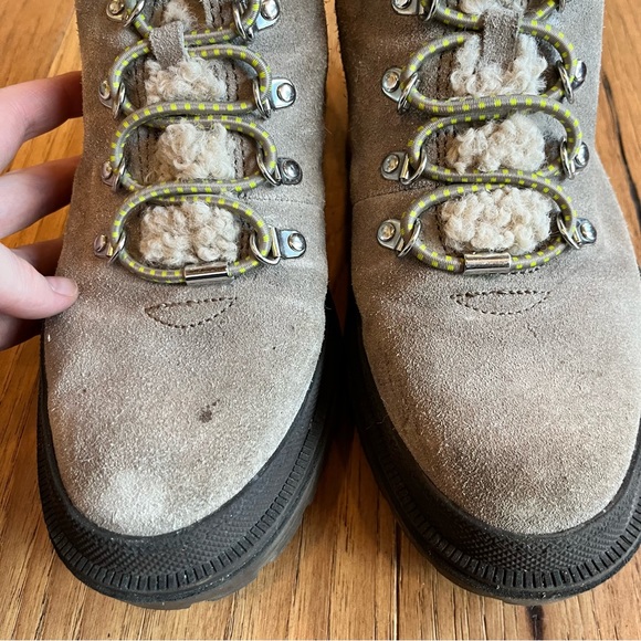☘️ 3/30- Sole Society Eavan Lug and Sole Boots in Grey Suede - Picture 7 of 9